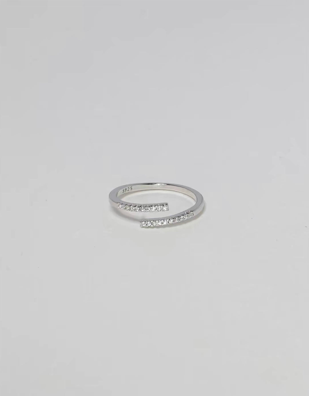 Line ring silver product view