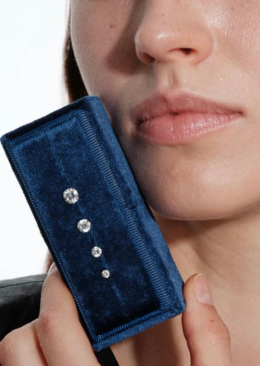 Solitaire stud earrings size comparison