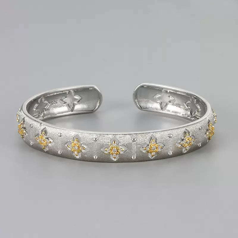 Palais Cuff silver product view