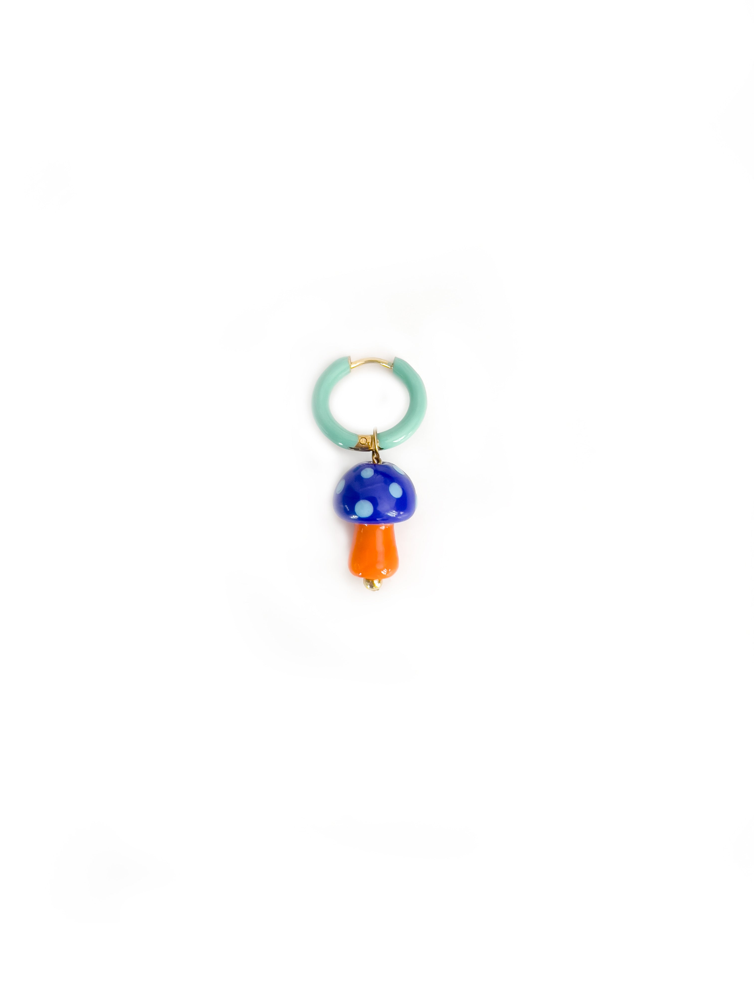 Momo earring (single)
