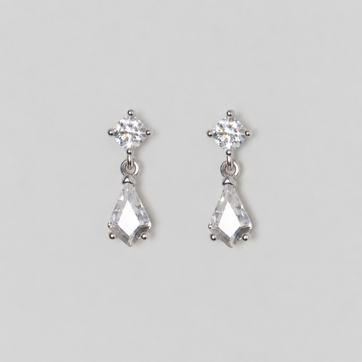 Dew Earrings in silver, tightly cropped product view